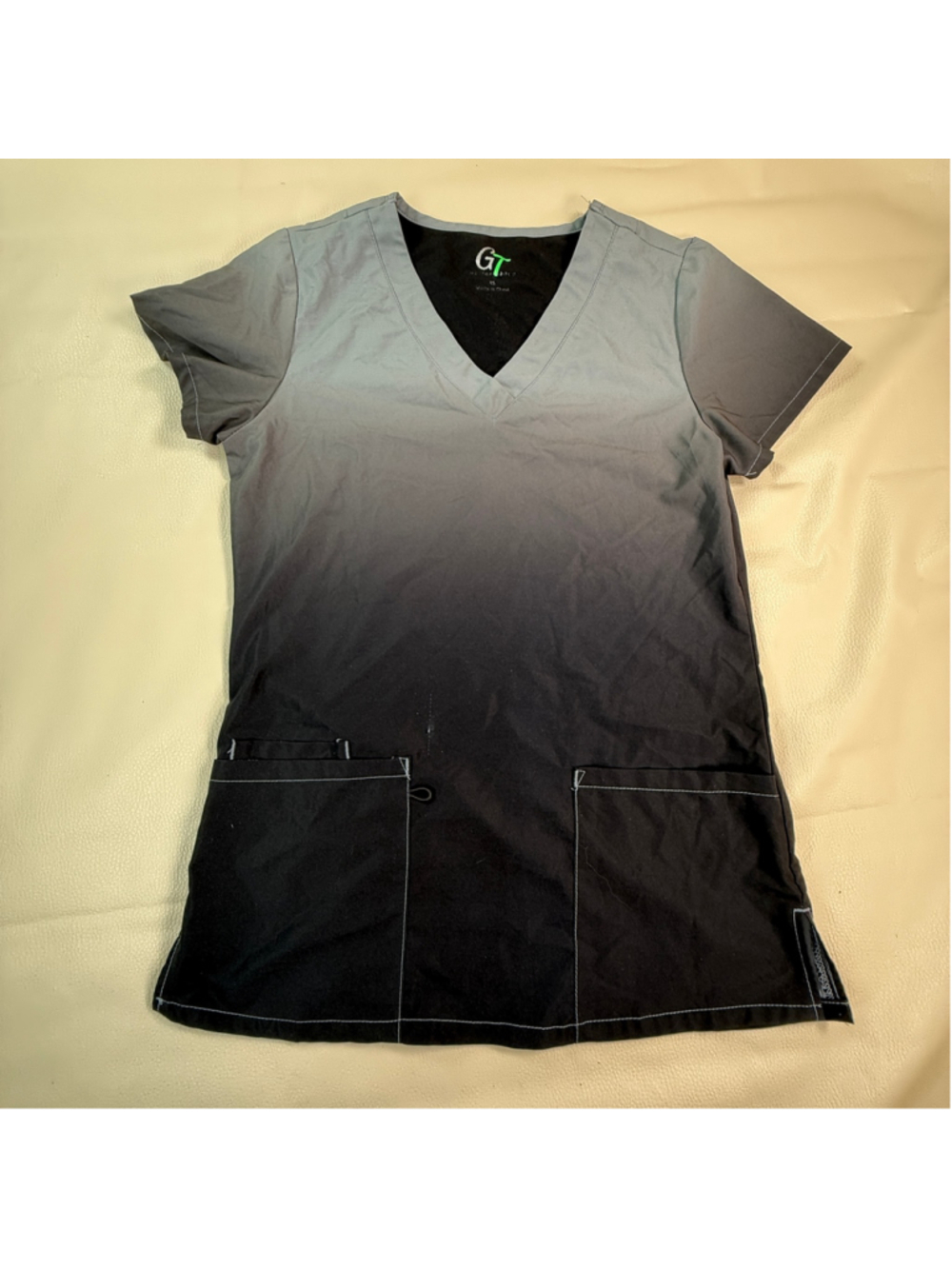 GT Performance Womens Scrub Top XS Gray Black Ombre V Neck Medical Nurse Pockets